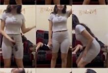بيصور أخته اللبوة وهي لابسه ضيق وبتتشرمط في البيت - أفلام سكس محارم ودياثة